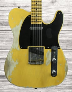 Fender  Custom Shop Ltd Ed 1951 Nocaster Super Heavy Relic Aged Nocaster Blonde - Nome do modelo: Fender Custom Shop Limited-edition '51 Nocaster Super Heavy Relic Electric Guitar - Aged Nocaster Blonde, Cor: Aged Nocaster Blonde (Amarelo debotado), Formato: Nocaster (Telecaster...