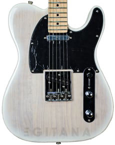 Austin ATC250 White  - Corpo: Solid Hardwood, Braço em Maple (acer), Escala em Maple, Escala: 648 mm, Trastes/Tipo: 22, Captadores: 2 Single Coils, 