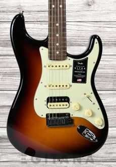 Fender American Ultra Strat HSS RW Ultra burst  - Corpo: Alder (amieiro), Braço aparafusado em maple (acer), Perfil do braço: “D” moderno, Raio do braço (Compound fretboard radius): 254 - 355.6 mm (10- 14), Escala em Rosewood (pau rosa) (Dalbergia...