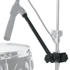 Gator Adjustable Angle 9” Clamp-On Mini Boom  - Mini lança com ângulo ajustável GFW-Mic-CLMPBM9, A braçadeira prende-se com segurança a diâmetros de tubo que variam de 15 a 22 mm, Alcance de 9 até o final do boom, A braçadeira de ajuste de ângul...
