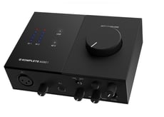 Native Instruments Komplete Audio 1  B-Stock - 24 bits / 192 kHz, 1 entrada de microfone (XLR) com phantom power de 48V, 1x Entrada para instrumentos ou sinais de linha (tomada de 6,3 mm), 1 saída de headphone estéreo (jack de 6,3 mm), 1x saída...