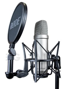 Rode NT1-A Complete Vocal Recording  - Microfone de membrana grande Rode NT1, Rode NT1 - A Complete Vocal Recording, Montagem de choque Deluxe SM6 com filtro de tecido pop, Cabo XLR de 6 m, Saco de proteção contra poeira, Modelo:Stage/p...