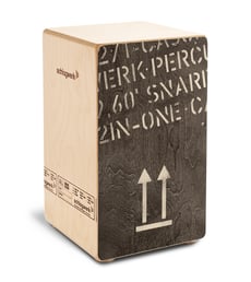 Schlagwerk CP404BLK Cajon Black Edition  B-Stock - Edição preta, Corpo de madeira de bétula selecionado, Superfície de jogo feita de madeira de bétula alemã selecionada, Cabeça de caixa destacável, Assento antiderrapante, Controle de som de caixa s...