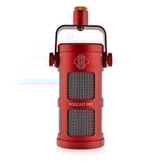 Sontronics Podcast Pro - Red B-Stock  - Microfone dinâmico para podcasts, voiceover, broadcast e gaming, Popshield integrado e swing-mount, Polar pattern, Supercardioid, Frequência de resposta: 50Hz - 15kHz, Sensibilidade: 3,1 mV/Pa (-50...