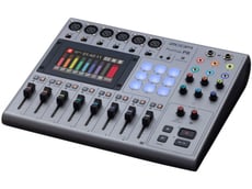 Zoom PodTrak P8  - Ecrã táctil (touch screen) LCD a cores de 4,3, Escolha entre inglês, francês, alemão, italiano, espanhol e japonês, Grave até 13 pistas simultaneamente, Seis entradas de microfone com XLR e phantom...