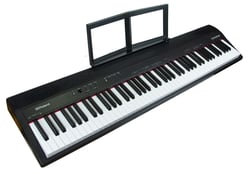 Roland GO:PIANO 88 <b>Piano Portátil</b> Preto USB Bluetooth - Piano Portátil Roland GO PIANO 88 com Porta USB e Bluetooth, 88 Teclas tamanho standard + 128 Vozes Polifonia + 10 Músicas, Peso 7 kg + Colunas internas 20W + Bluetooth + Operação a Pilhas, Diverte...