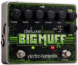 Electro Harmonix Deluxe Bass Big Muff Pi  - Distorção e Fuzz, Botões: Volume, Tone, Sustain, Blend, Gate, Crossover HPF, Mini Interruptor (input 0 / -10 dB), Crossover LPF, Bypass switch, Saída XLR, 