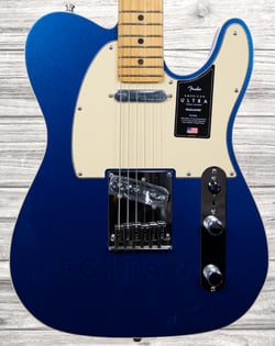 Fender American Ultra Tele MN Cobra Blue  - Corpo em Alder, Braço aparafusado em Maple, Escala em Maple, Perfil do braço: Modern D, Raio do braço (Compound fretboard radius): 254 to 355.6 mm (10 - 14), Escala: 648 mm (25.51), 