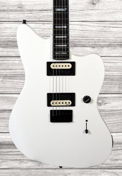 Fender  Jim Root Jazzmaster Arct.White - Modelo de assinatura de Jim Root (Slipknot), Corpo: Mogno, Braço aparafusado: Maple, Fretboard: Ebony, Incrustações de braço de bloco perolado, Perfil do pescoço: Fino C, 