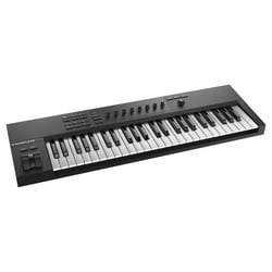 Native Instruments Komplete Kontrol A49  - Teclado Midi 49 teclas semi pesadas, Controlo intuitivo sobre todos os VST's e plug-ins, Inclui Includes MASCHINE ESSENTIALS, MONARK, THE GENTLEMAN, REAKTOR PRISM, SCARBEE MARK I e muito mais, Inte...