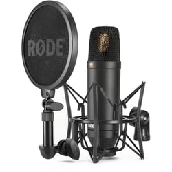 Rode  NT1  - Cápsula banhada a ouro de 1 armazenada em lira em miniatura da Rycote, Caixa de metal preto com revestimento de cerâmica resistente a arranhões, Ruído intrínseco extremamente baixo (4,5 dBA), Garan...