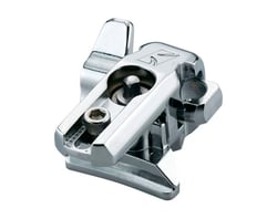Tama   MC8 Hoop Grip  - Adapta-se a quase todos os flangeados, mas não em tiras de madeira, O suporte do L-Rod pode ser montado tanto à esquerda quanto à direita do suporte, 