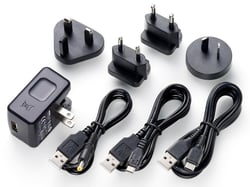 Tascam  PS-P520U Power Supply  - Adaptador AC para vários produtos Tascam, Modelo sucessor do PS-P520E, Quatro plugues principais substituíveis (UE, Reino Unido, EUA, UA), Conector de saída USB A, Cabos de conexão incluídos:, USB ...