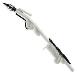 Yamaha Alto Venova YVS 120  - Material: Resina ABS, Tecla: F (Faixa: F33-F57, 2 oitavas), Tipo de Corpo: Duas Peças, Dimensões: L 590mm, W 96mm, H 55mm (com bocal e tampa), Peso: 293g (com bocal e tampa), Cor: branco, 