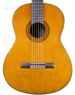 Yamaha C40  - Guitarra Clássica 4/4 Yamaha C40 Natural, Forma do corpo: Yamaha CG, Tampo em Spruce, Fundo e ilharga em Locally Sourced Tonewood, Braço em Locally Sourced Tonewood, Escala em Rosewood, 