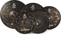 Zildjian  S Series Dark Cymbal Pack - Modelos escuros da série S, Material: liga de bronze B12 (88% cobre, 12% estanho), O martelamento aleatório e um acabamento especial levam a Zildjian S Series a uma direção versátil e explosiva, So...