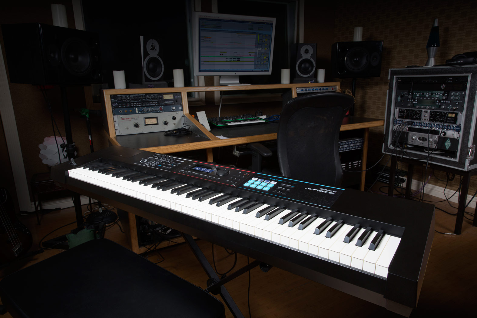 Roland JUNO-DS61 Sintetizador Sequenciador Sampler 61 teclas
