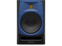 Monitor de Estúdio Ativo Presonus R80
Diferente e arrojado, o monitor Presonus R80 tem um tweeter de fita "Air Motion Transformer" (ATM) de 6,8 polegadas (ca. 17 cm) e woofer de 8 polegadas (ca. 20 cm), exclusivamente revestidos em kevlar.
Os monitores de estúdio ativos PreSonus R80, são o "irmão mais velho" dos R65 e ambos oferecem um som transparente e altamente preciso, tornando-os numa ótima opção para estúdios, desde aos mais profissionais ou àquele que criaste em casa. Excelente monitorização para gravações e pós-produção.
Monitor de Estúdio Ativo Presonus R80
Diferente e arrojado, o monitor Presonus R80 tem um tweeter de fita "Air Motion Transformer" (ATM) de 6,8 polegadas (ca. 17 cm) e woofer de 8 polegadas (ca. 20 cm), exclusivamente revestidos em kevlar.
Os monitores de estúdio ativos PreSonus R80, são o "irmão mais velho" dos R65 e ambos oferecem um som transparente e altamente preciso, tornando-os numa ótima opção para estúdios, desde aos mais profissionais ou àquele que criaste em casa. Excelente monitorização para gravações e pós-produção.