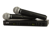 Microfones sem fio Shure BLX288/PG58  B-Stock 
	Sistema de microfones sem fio Shure BLX288/PG58, composto pelo receptor duplo BLX88, microfones transmissores BLX2 com cápsulas PG58 (cardiod, microfone dinâmico).
	Estes são os microfones sem fio mais acessíveis da Shure - tanto para garantir uma boa qualidade de som, como para garantir uma configuração simples, num desempenho fiável. 

	Os sistemas BLX são compatíveis com inúmeros outros sistemas, seja em palco, seja em estúdio. 
